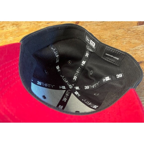 Manchester United Hat New Era 39Thirty Black Flex Fitted Cap Soccer Football EPL - Picture 5 of 7